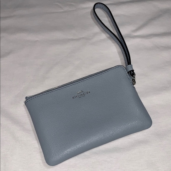Coach Sky Blue Leather Wristlet 5106 - Picture 4 of 8